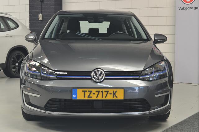 Volkswagen e-Golf e-Golf // NAVI // ADAPTIVE CRUISE // CAMERA // CLIMA // 140.000 km //