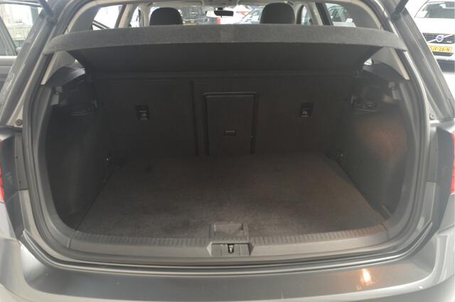 Volkswagen e-Golf e-Golf // NAVI // ADAPTIVE CRUISE // CAMERA // CLIMA // 140.000 km //