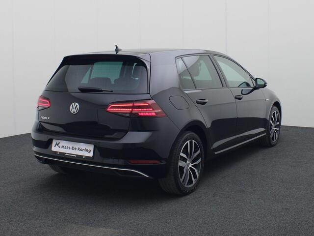 Volkswagen e-Golf E-DITION 100kW/136PK · Navigatie · LED · Camera + Parkeersensoren · Warmtepomp ·