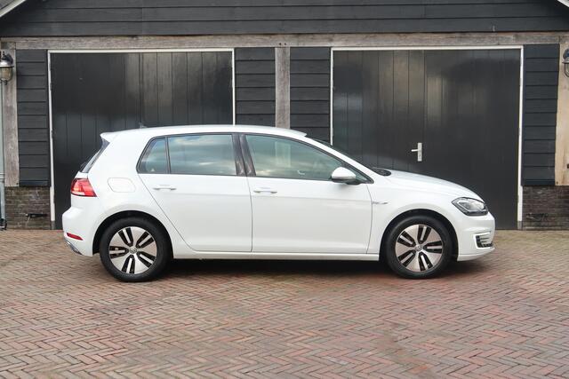 Volkswagen e-Golf e-Golf elektrisch navigatie cruise