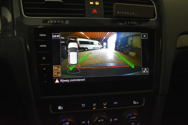 Volkswagen e-Golf 100KW 136PK SOH 100% Camera Warmtepomp Virtual Disc Pro Groot Navi Dodeh detectie