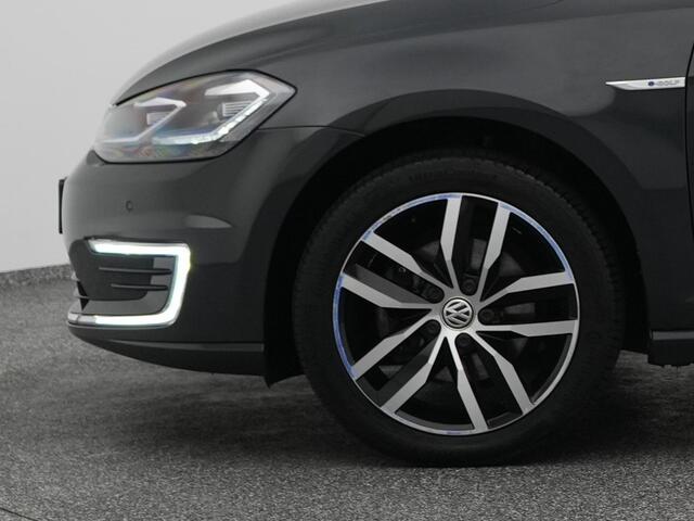 Volkswagen e-Golf E-DITION | NAVI | ADAPTIVE 26-03 naar slim