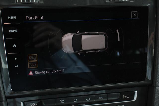 Volkswagen e-Golf Edition Automaat | Navigatie | Digitale Cockpit | Bluetooth | Cruise Control | Lichtmetalen Velgen | Camera | Parkeer Sensoren