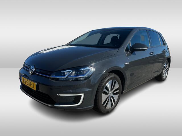 Volkswagen e-Golf e-Golf / Camera / Keyless / CarPlay / Warmtepomp / 16'' / Parkeerhulp / Stoelverwarming / DAB / ACC