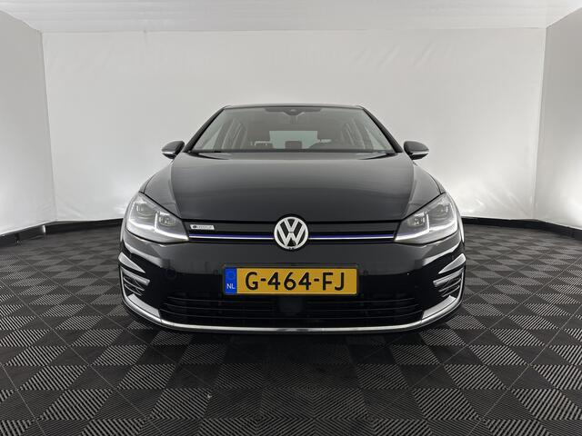 Volkswagen e-Golf (INCL-BTW) *HEATPUMP | LEATHER | ADAPTIVE-CRUISE | FULL-LED | DYNAUDIO | BLINDSPOT | DIGI-COCKPIT | NAVI-FULLMAP | CAMERA | KEYLESS | ECC | CCS-FASTLOADER | PDC | 17''ALU*