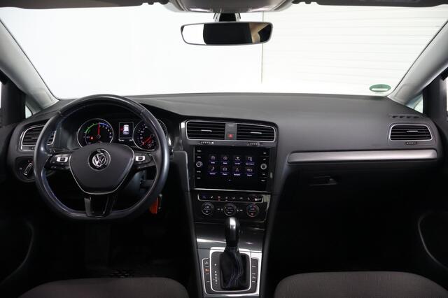 Volkswagen e-Golf E-DITION | Matrix LED | Warmtepomp | ACC | Stoelverwarming