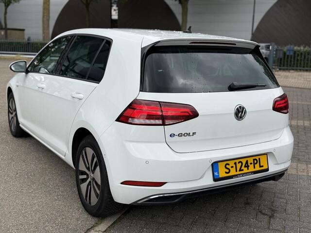 Volkswagen e-Golf E-DITION SOH 100% | DIGIT. DASHB. | STOEL, VOORRUIT VERW. | ONDERHOUD HIST. | CAMERA