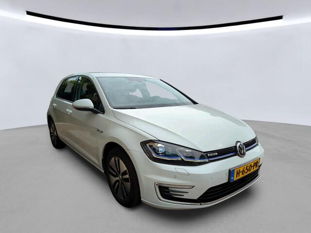 Volkswagen e-Golf E-DITION 136pk / LED / Virtual cockpit / Achteruitrij camera / 16'' LMV