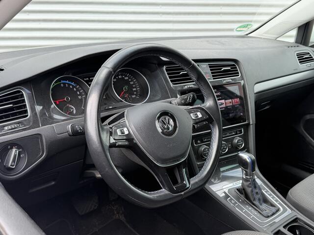Volkswagen e-Golf e-Golf | SOH 91% | Nieuw Binnen | Navigatie | Stoelverwarming | APK 07-12-2026