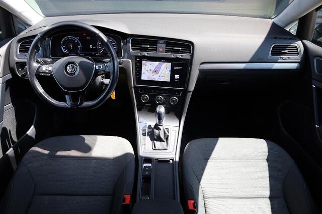 Volkswagen e-Golf |Camera |Digital Dashboard |ACC |Carplay |