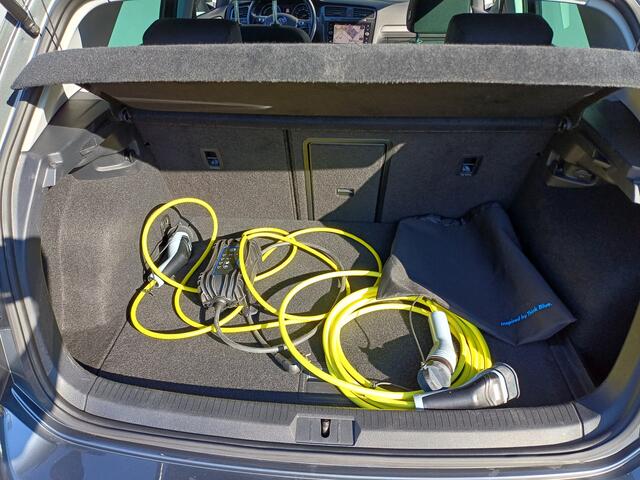 Volkswagen e-Golf E-DITION | SOH 90% | WLTP 230KM | PDC | NAVI | CRUISE | Wij bieden ook financiering mogelijkheden aan.