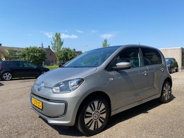 Volkswagen e-Up E-UP! 82PK 5D / Panoramadak / Stoelverw. / 2.000,- subsidie