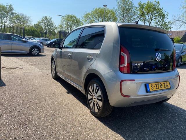 Volkswagen e-Up E-UP! 82PK 5D / Panoramadak / Stoelverw. / 2.000,- subsidie