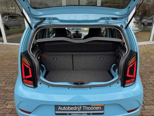 Volkswagen e-Up e-Up! Style | Camera | Stoelverwarming | Cruise control