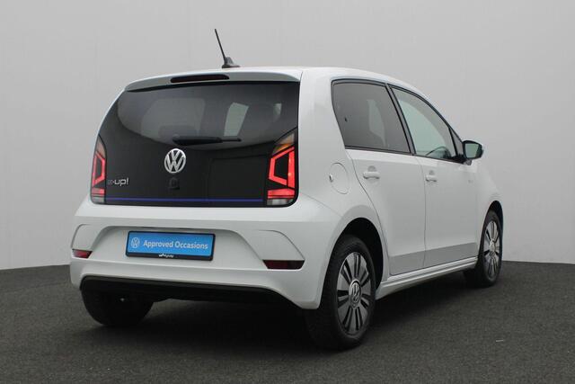 Volkswagen e-Up e-Up! 82 pk | Stoelverwarming | Climatronic | Navigatie via App | Verwarmbare voorruit |