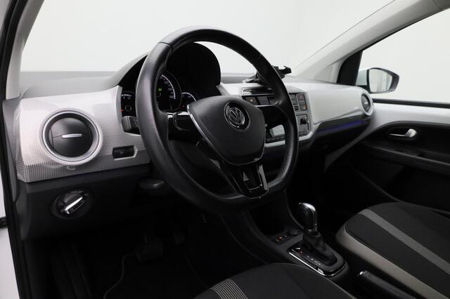 Volkswagen e-Up e-Up! 82 pk | Stoelverwarming | Climatronic | Navigatie via App | Verwarmbare voorruit