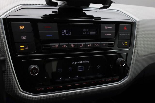 Volkswagen e-Up e-Up! 82 pk | Stoelverwarming | Parkeersensoren achter | Navigatie via App | Cruise Control