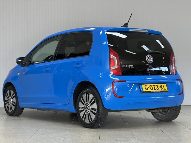 Volkswagen e-Up e-Up! High Up!/ Half-Leder/ Navi/ Stoelverw./ 15'' LMV/ PDC/ Cruise/ Clima/ Elek. pakket/ Isoifx/ Bluetooth/ LEDER. Stuur/ LED Dagrijverl./ Extra getint glas/ Chroom.