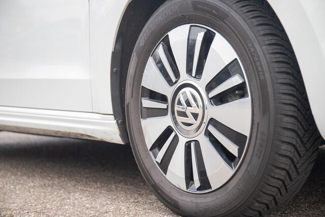 Volkswagen e-Up e-Up! 82pk 5D | PDC | 15" | Stoelverw. | Cruise | Voorruitverw.