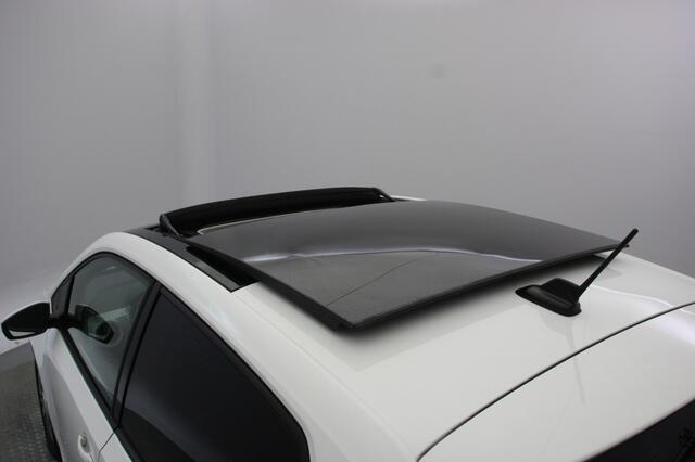 Volkswagen e-Up 32 kWh - Panorama, Camera, Cruise, Stoelverw. NAP