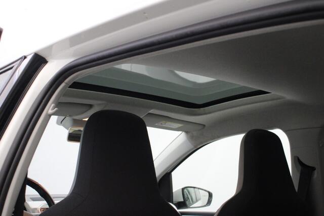 Volkswagen e-Up 32 kWh - Panorama, Camera, Cruise, Stoelverw. NAP