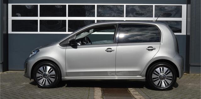 Volkswagen e-Up e-Up! | Auto. airco/Stoelverw/Bluetooth | 205km actieradius. Financiering mogelijk! Stoelverw/Bluetooth |
