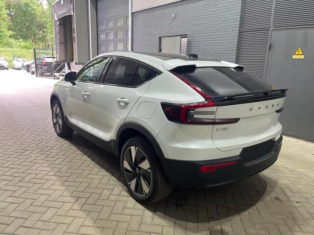 Volvo C40 Recharge Twin Plus 82 kWh | ACC | Panoramadak | BLIS | Stoel+Stuurverwarming | Camera