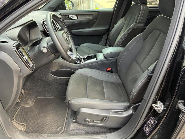 Volvo C40 Recharge Twin Intro Edition 78 kWh | Trekhaak | Nubuck | Panoramadak | Adaptieve Cruise Control | Power Seats |