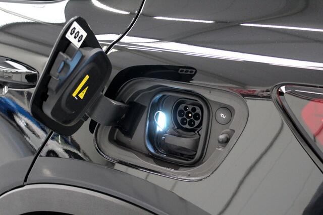 Volvo C40 Recharge Plus 69 kWh 232PK, PANORAMADAK | CAMERA | STOEL/STUURVERWARMING