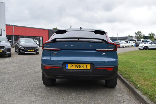 Volvo C40 Recharge 408PK Twin Intro Edition 78 kWh | 20" LMV | ACC | Blis | H&K | Getint glas | Panoramadak | Elektrische Stoelen |