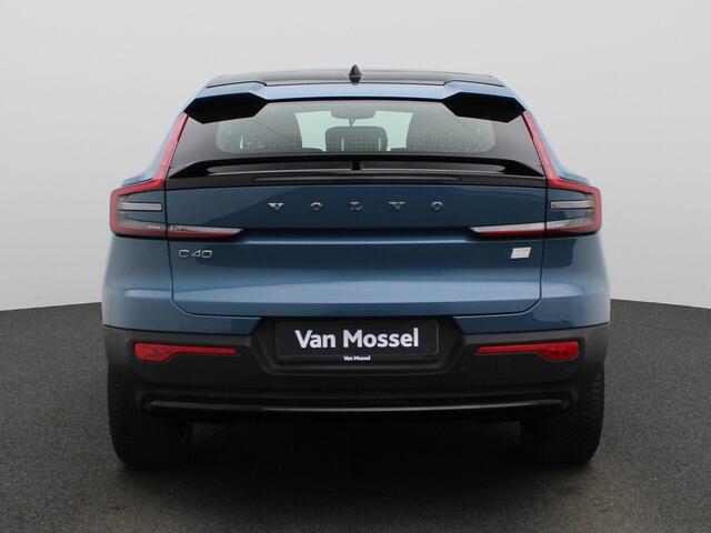 Volvo C40 Recharge Extended Range Plus | Adaptive Cruise Control | Achteruitrijcamera | Allseason Banden | Stoel- en Stuurverwarming | Keyless | Apple Carplay/Android Auto | Elektrische Koffersluiting | Glazen dak