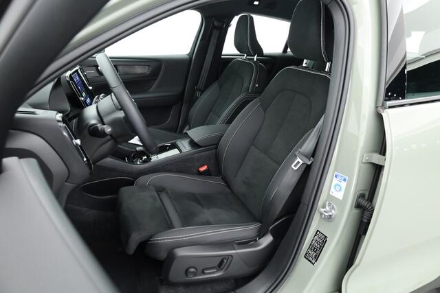 Volvo C40 Recharge Twin Ultimate 78 kWh | 408pk | Pano | Elek. Trekhaak | H&K Audio | 360cam | Stoel- Stuurverw.