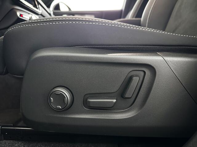 Volvo C40 Single Motor Extended Range Ultimate 82 kWh | Panoramadak | 360° camera | Harman Kardon | Stoel- en Stuurverwarming | Trekhaak