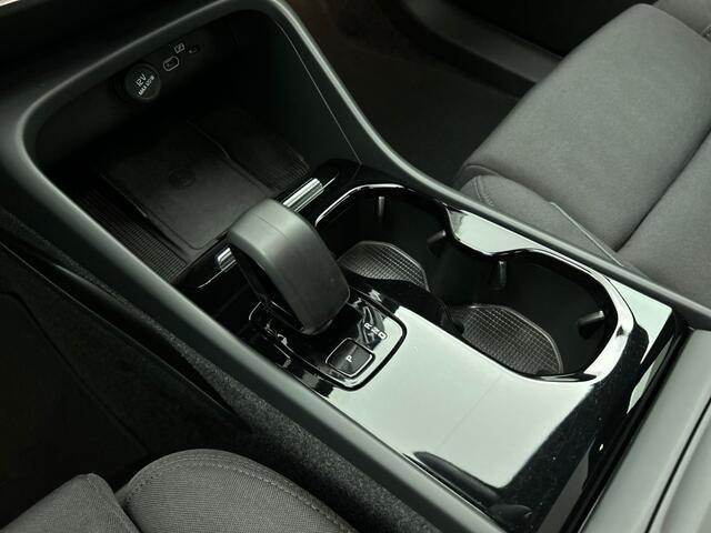 Volvo C40 Plus | Panorama dak | All season | Warmtepomp | Pilot Assist |