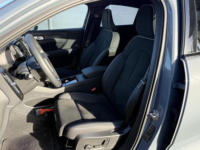 Volvo C40 Recharge Twin Ultimate 78 kWh | Trekhaak | Panoramadak | 360 Camera | Harman & Kardon | Memory Stoelen | Winterpack