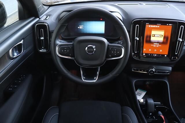 Volvo C40 Recharge Twin Plus 82 kWh - NL- Auto!! Elek.Trekhaak I Pano I Stuur+Stoel verw.