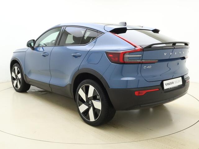 Volvo C40 Recharge Ultimate 69 kWh / 20 inch velgen / Nubuck / Harman Kardon audio / Elektrisch verstelbare stoelen / Stoel/- en stuurverwarming /