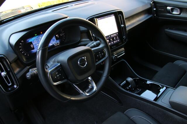 Volvo C40 Ultimate Recharge Pure Electric AWD