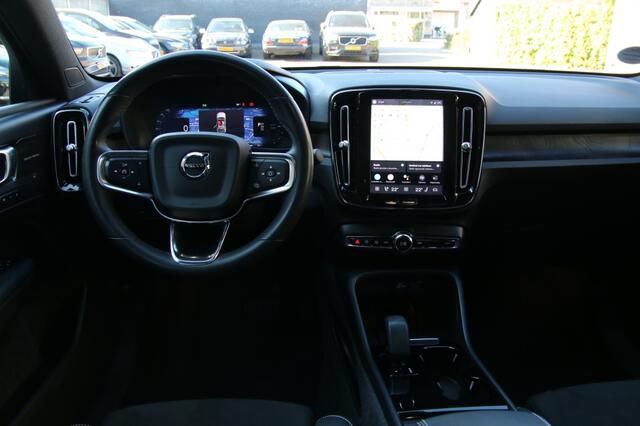 Volvo C40 Ultimate Recharge Pure Electric AWD