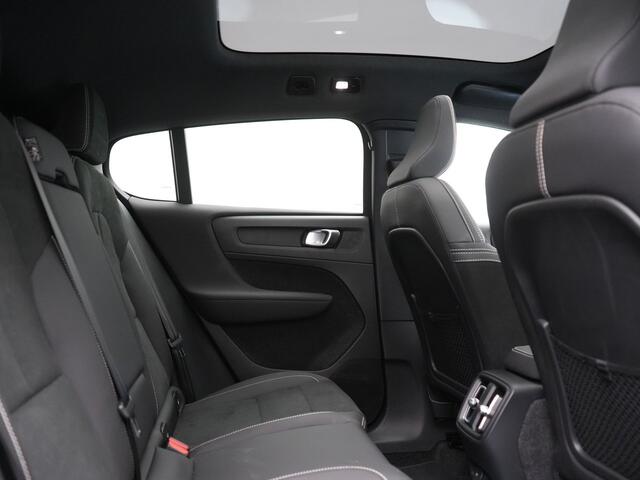 Volvo C40 Plus Recharge Pure Electric 69 kWh 231pk Dealer O.H. | Trekhaak Af Fabriek | Panodak | Adaptive Cruise | Camera | Alcantara Sportstoelen & Stuur Verwarmd | Keyless | Blis | Google Assistent | Apple Carplay | DAB |