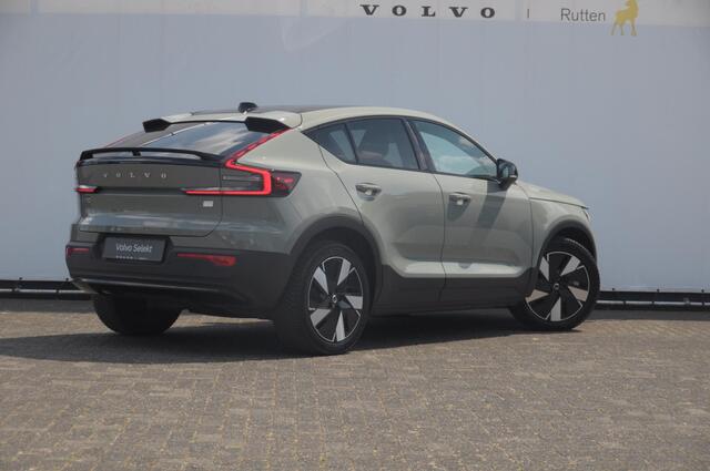 Volvo C40 252PK Automaat Single Ext. Range Plus 82 kWh / Adaptive cruise control / Pilot assist / BLIS / Stoel en stuur verwarming / Elektrische achterklep / Parkeersensoren met camera / Google infotainment / Panoramadak