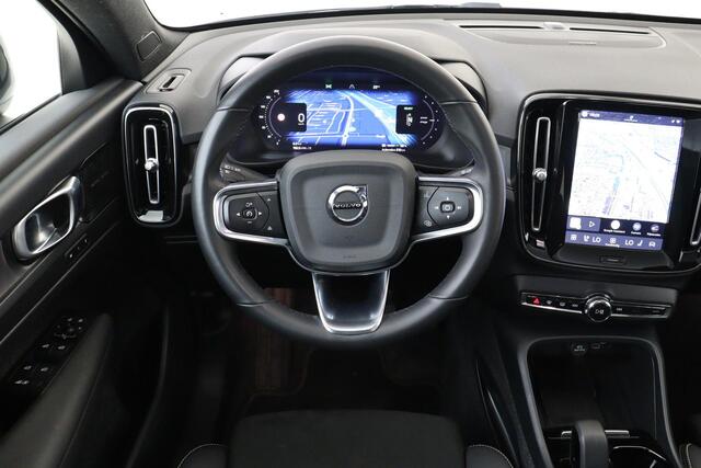 Volvo C40 RECHARGE TWIN INTRO EDITION 78 kWh *FULL OPTIONS!* -PANO.DAK|HARMAN/KARDON|360°CAM|POWER-SEATS|PRIVACY.GLAS|TREKHAAK|20"|SoH:92%