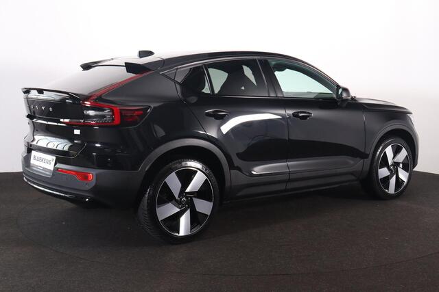 Volvo C40 Recharge Twin Ultimate 78 kWh - Panoramadak - Intellisafe Assist & Surround - 360º Camera - Elektr. bedienbare voorstoelen links met geheugen - Verwarmbare voorstoelen & stuurwiel - Parkeersensoren voor & achter - Warmtepomp - 20" Wielen