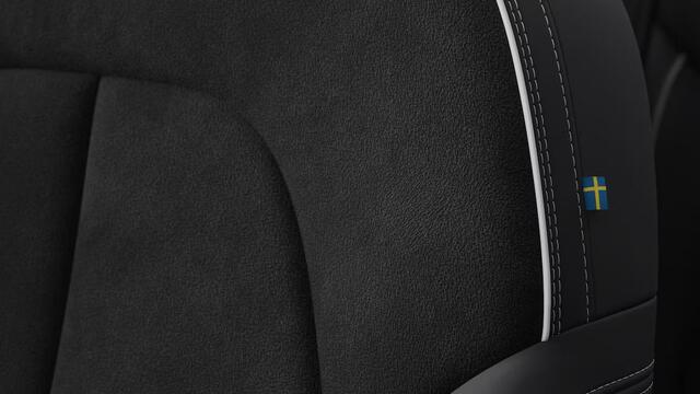 Volvo EC40 Single Motor Extended Range Ultra 82 kWh | Verwacht Sept. 2025 | Elektrisch Verstelbare Voorstoelen | Harman Kardon Premium Audio | 360º Camera | Warmtepomp | Stoel/Stuurverwarming |