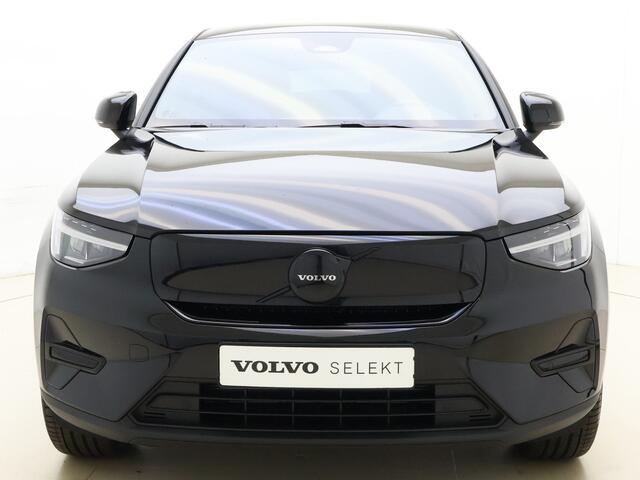 Volvo EC40 Extended Range Plus Black Edition / NIEUW / MY26 / DIRECT LEVERBAAR / NUBUCK / GETINT GLAS / 20'' / ACC / BLIS / STOEL + STUURW. VERWARMING /