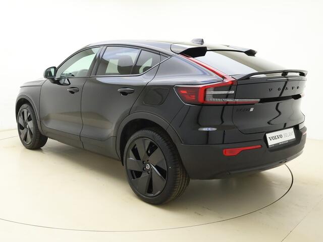 Volvo EC40 Extended Range Plus Black Edition / GRATIS TREKHAAK T.W.V. ¤ 1.295,- * / NIEUW / MY26 / DIRECT LEVERBAAR / NUBUCK / GETINT GLAS /