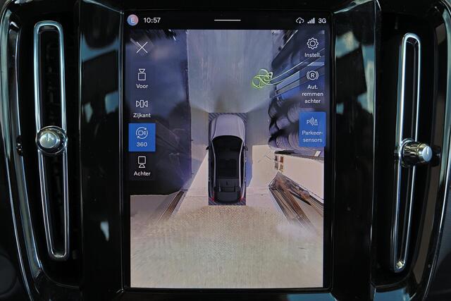 Volvo EC40 Extended Range Core 82 kWh - Panoramadak - IntelliSafe Assist & Surround - 360º Camera - Verwarmde voorstoelen, stuur & achterbank - Parkeersensoren voor & achter - Draadloze tel. lader - Warmtepomp - Extra getint glas - Inklapbare trekhaak - 19' LMV