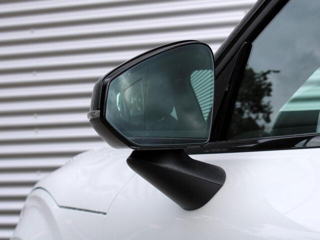 Volvo EX30 Single Motor Extended Range Plus Automaat / Climate Pack / Harman Kardon / Google Maps / SEPP Subsidie van toepassing**