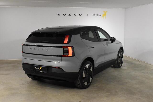 Volvo EX30 Twin Motor Performance Plus 69kWh 428PK / Adaptieve Cruise Control/ Pilot Assist/ Harman Kardon Audio/ Digital Key Plus/ Verwarmbare Voorstoelen en Stuurwiel/ 360 graden camera /