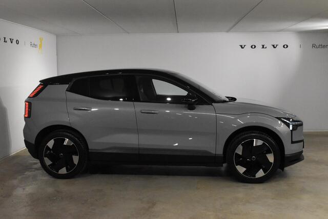 Volvo EX30 Twin Motor Performance Plus 69kWh 428PK / Adaptieve Cruise Control/ Pilot Assist/ Harman Kardon Audio/ Digital Key Plus/ Verwarmbare Voorstoelen en Stuurwiel/ 360 graden camera /
